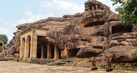 india_khandagiri_caves