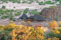 Khowarib_Lodge_Ext_rocce