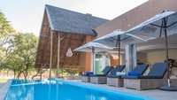 toshari-lodge_pool
