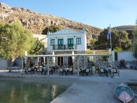 Una_taverna_a_Symi