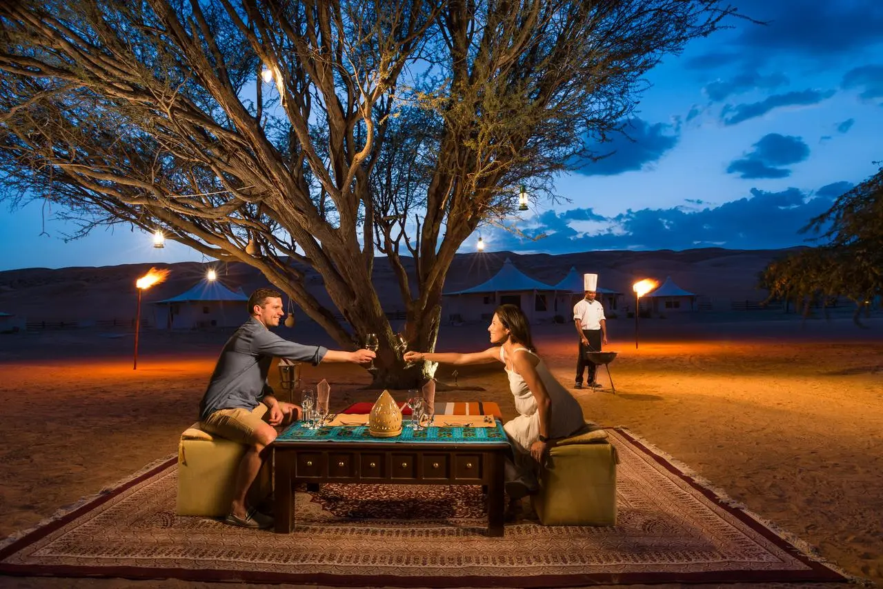 Wahiba_Sands_-_Desert_Nights_Camp_dinner